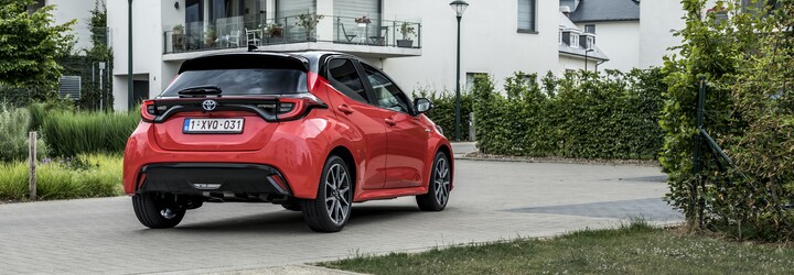 Autem roku 2021 je Toyota Yaris. Po 10 letech zvítězila jiná než evropská značka