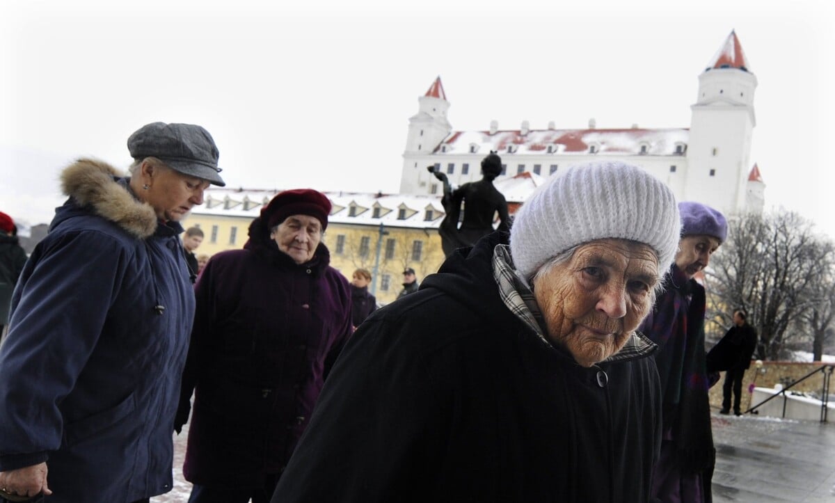 důchodci slovensko