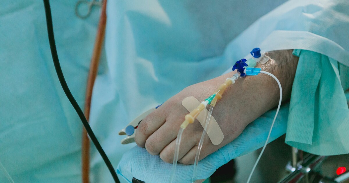 V Polsku zemřelo už sedm lidí na legionelózu, další desítky jsou nemocných. Příčinu stále neznáme