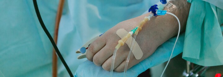 Brit sa vyliečil z rakoviny žlčových ciest pomocou experimentálnej liečby