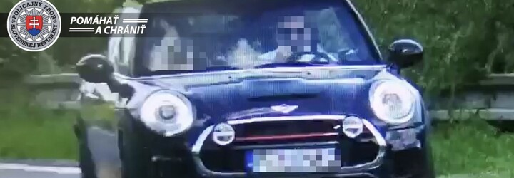 Bratislavskí policajti namerali vodiča, ktorý na „Miničku” uháňal rýchlosťou 215 kilometrov za hodinu. Pokutu zaplatil na mieste
