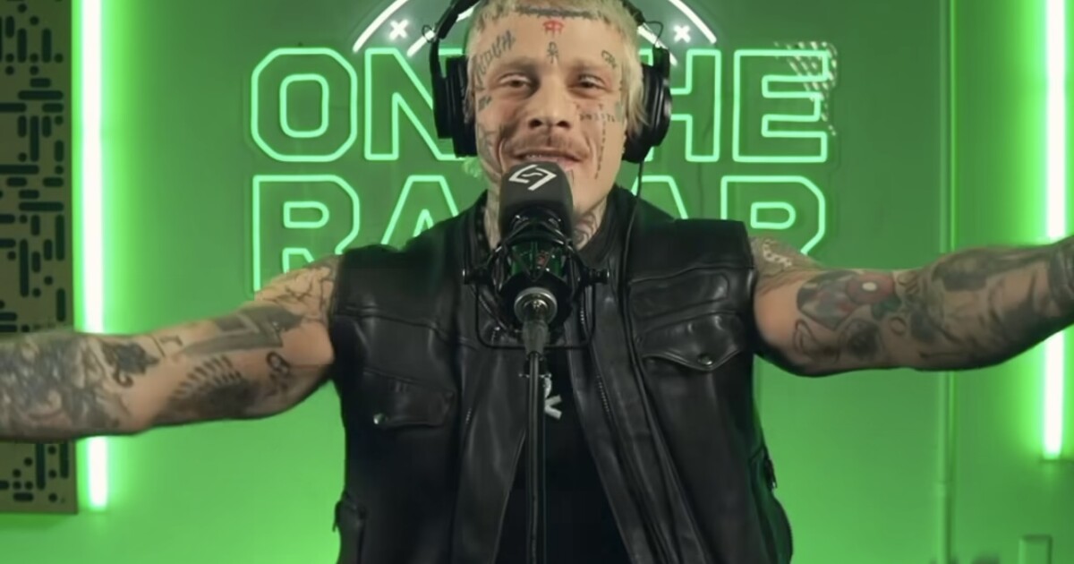 Yzomandias vystoupil v zahraniční relaci On The Radar. V minulosti se jí zúčastnili i Drake či Central Cee