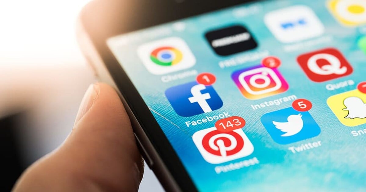 Facebook, Instagram a TikTok porušují pravidla EU, tvrdí Evropská komise