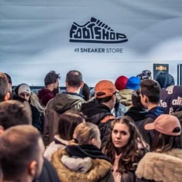 V ktorom roku otvoril Footshop v Bratislave svoju prvú predajňu?