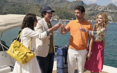 Herci zo seriálu The White Lotus dostávajú rovnakú mzdu. Neberie sa ohľad na ich skúsenosti ani popularitu