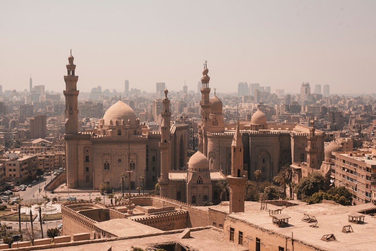 Káhira, hlavné mesto Egypta, ťa tiež vyjde lacno a cesta ťa nebude stáť viac ako 300 €.