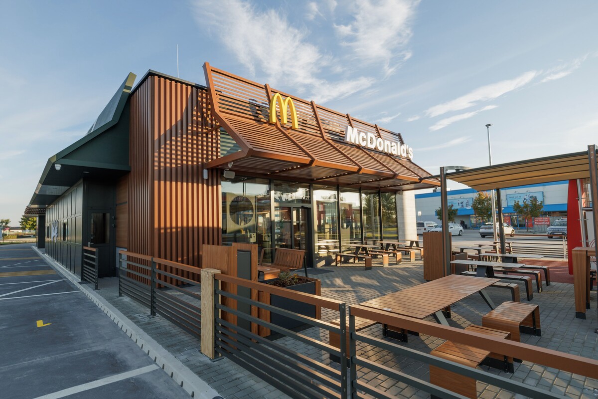 McDonald’s v Dunajskej Strede.