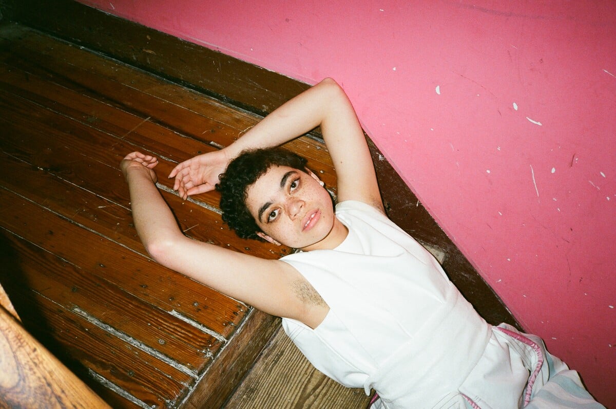 Fotky ze série New York New York zachycuje intimní portréty mladých Newyorčanů.