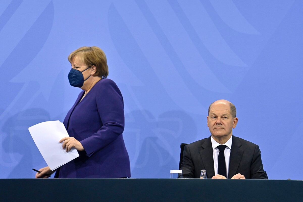 Merkel, Scholz