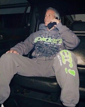 Vieš, ktorý známy raper stojí za módnou značkou SP5DER?