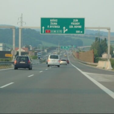 Akú celkovú dĺžku dosiahnú slovenské diaľnice po ich dokončení?