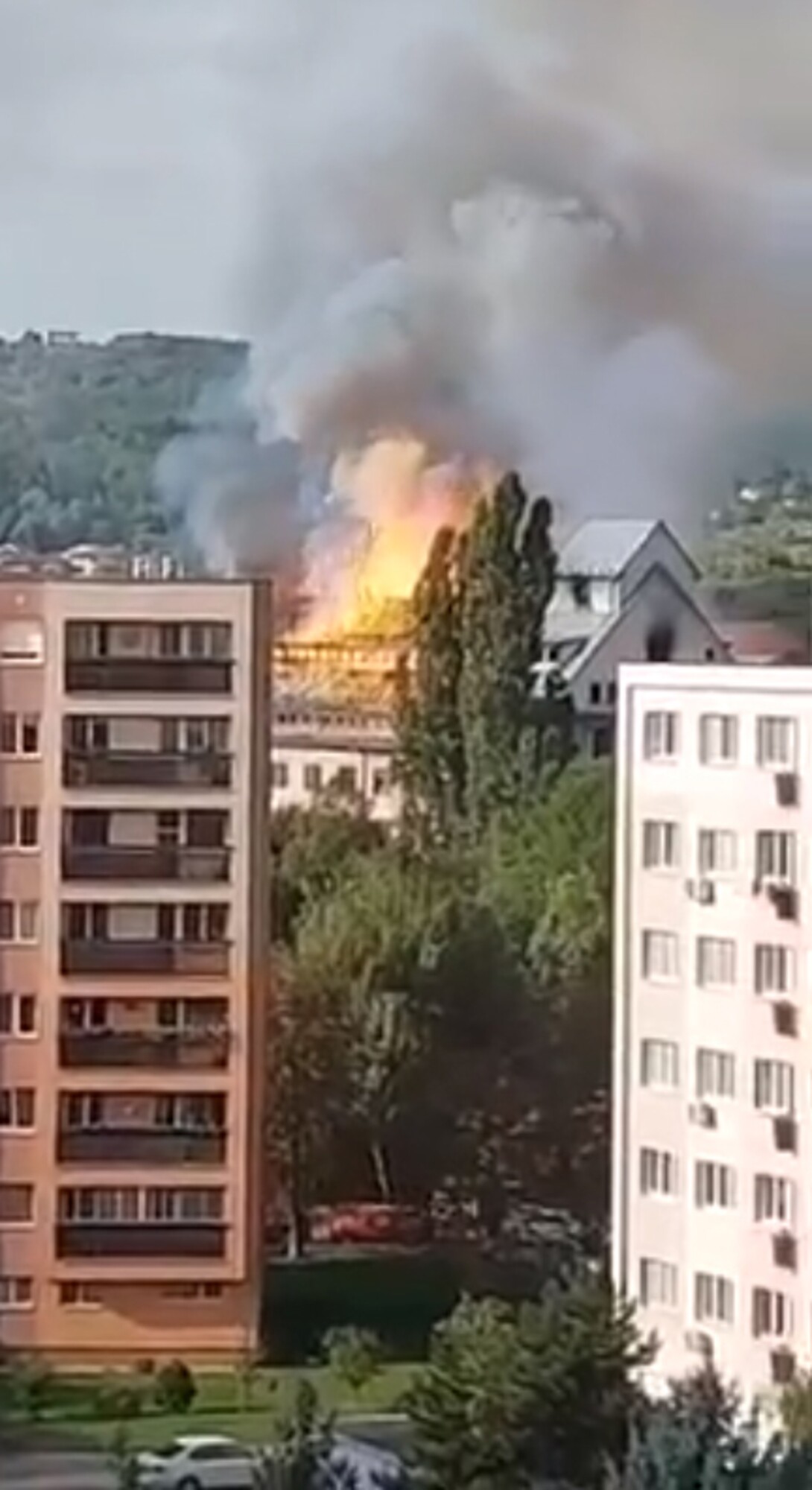 požiar na Račianskej ulici v Bratislave v areáli bývalého podniku Palma