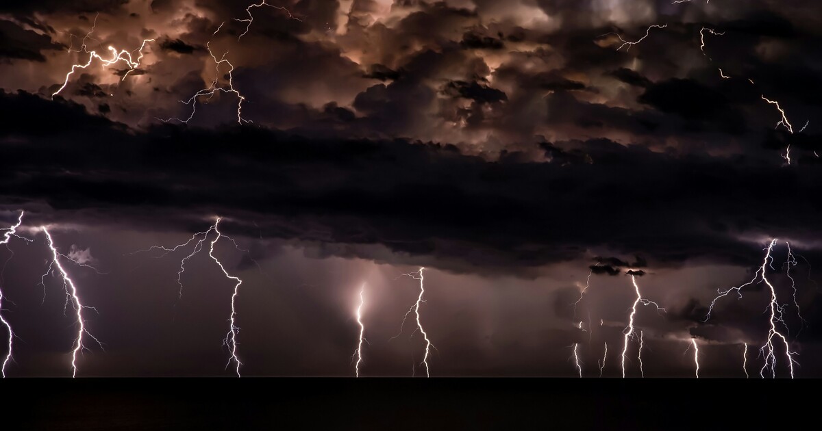 MAPA: Česko zasáhnou silné bouřky a vydatný déšť. Hrozí i povodně