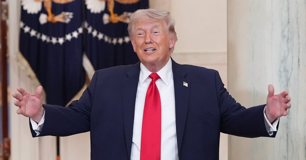 Trump po výhrůžkách o zániku civilizace dosáhl dvoutýdenního příměří na Blízkém východě. Írán má otevřít Hormuzský průliv