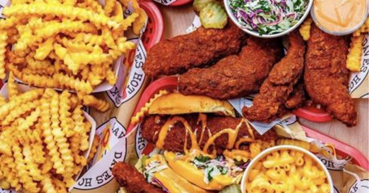 Po Popeyes se do Česka chystá další americký fast foodový řetezec. Jeho investorem je Drake