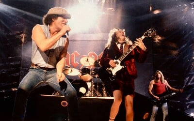AC/DC: Spevák sa udusil vývratkami po prehýrenej noci, gitaristu skolila demencia. Toto je temný príbeh austrálskych rockerov