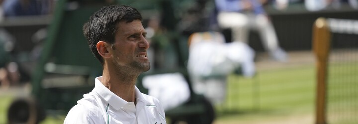 AKTUALIZOVANÉ: Djokovićova rodina tvrdí, že tenistu zatkli, oficiálne vládne zdroje však hovoria opak