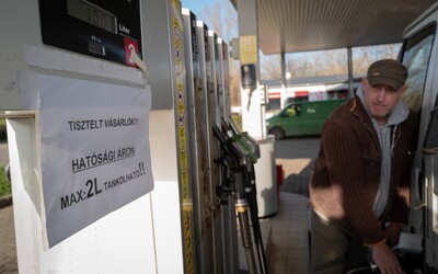 AKTUÁLNE: Maďari panikária na pumpách, lebo nemajú dosť benzínu. Slovenské čerpačky pri hraniciach vzali útokom aj dnes