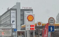 AKTUÁLNE: Majiteľov benzínových motorov dnešné ceny na pumpách nepotešia. Po mesiacoch prichádza veľká zmena