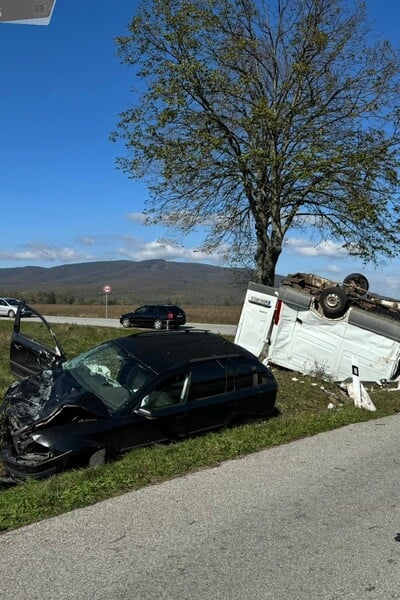 AKTUÁLNE: Na východe Slovenska došlo k vážnej dopravnej nehode. Po zrážke kamiónu s autobusom hlásia niekoľko zranených