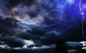 AKTUÁLNĚ: Nad Českem se stahují mračna. Meteorologové varují před silnými bouřkami
