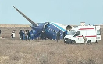 AKTUÁLNE: Predbežné vyšetrovanie potvrdilo, že haváriu Azerbaijan Airlines spôsobila ruská raketa