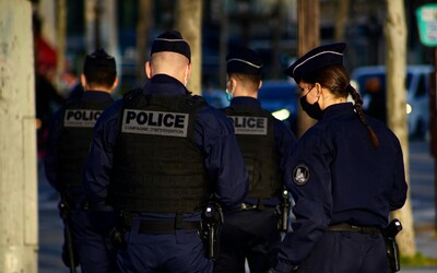 AKTUÁLNĚ: Při ozbrojeném útoku na hlavním nádraží v Paříži utrpělo zranění několik lidí