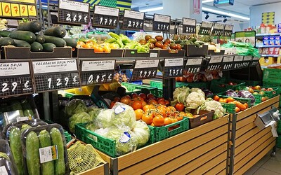AKTUÁLNE: Slovensko zastropuje ceny viacerých základných potravín. Štát sa dohodol s reťazcami