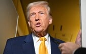 AKTUÁLNĚ: Trump uvalil 30% cla na evropské zboží. Platit začnou už brzy
