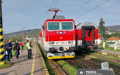AKTUÁLNE: Žena neprežila zrážku s vlakom. Cesta z Bratislavy sa ti severnou cestou predĺži aj o 2 hodiny