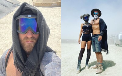 Adam byl na festivalu Burning Man: Lidé si obvázali boty igelitem a tancovali v bahně. Vedle mě se bavil i Channing Tatum