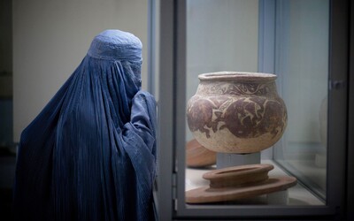 Afghánistán, rodu mužského. Práva tamních žen zažívají středověk