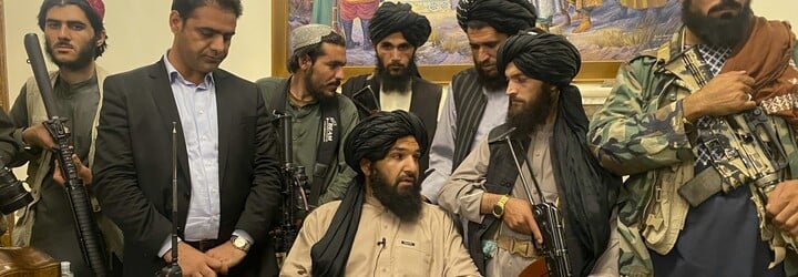 Afghánské televizní moderátorky začaly vysílat se zakrytými tvářemi, musí se řídit novým nařízením Tálibánu