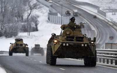 Pokud Rusko napadne Ukrajinu, NATO tam nevyšle vojska, řekl Stoltenberg