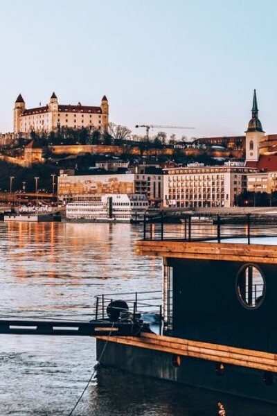 Ako ušetriť na cestovaní po Bratislave? Najlepšie tipy