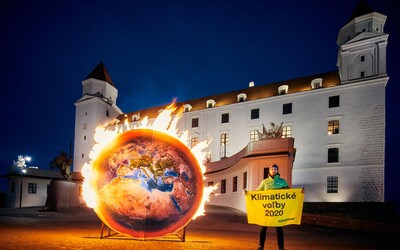 Aktivista Greenpeace Gabriel Švec: Keď u mňa po zásahu v Novákoch hľadali zbrane a výbušniny, našli mrkvu