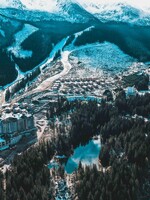 Aktivisti chcú okamžite zastaviť výstavbu v Demänovskej doline. Chcú ochrániť slovenskú prírodu pred premenou na betónové mesto