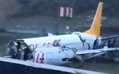 Aktualizované: Lietadlo sa počas pristávania v Istanbule rozlomilo na tri časti. Traja pasažieri sú mŕtvi, 179 je zranených