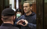Alexeja Navaľného odsúdili na 9 rokov za podvod a pohŕdanie súdom
