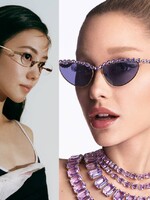 Alien eyes jsou nový must-have. Tady máš výběr trendy slunečních brýlí od Miu Miu, Ray-Ban nebo Prada