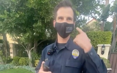 Američtí policisté se naučili trik, aby je lidé nemohli nahrávat na Facebook nebo Instagram
