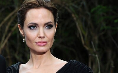 Angelina Jolie odhalila nový look. S novým filmem bude bojovat o Oscara