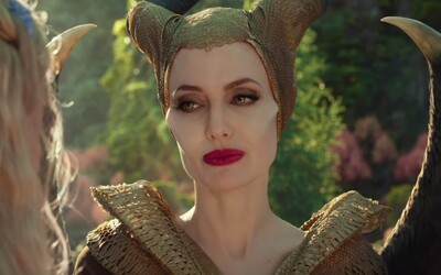 Angelina Jolie rozpúta v rozprávke Maleficent 2 veľkolepú vojnu plnú magických tvorov