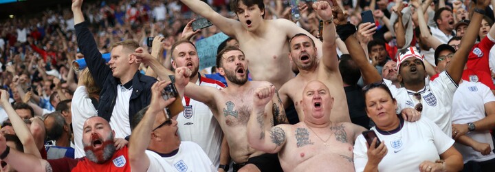 Angličtí fanoušci se po zápase s Itálií utrhli ze řetězu: rvačky, rasismus a vandalismus