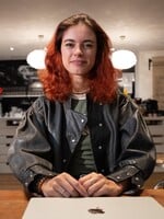 Anna Dvořáková otevřeně o nepotismu, TikToku i o duši: „Měla jsem stavy, kdy jsem nemohla vyjít z bytu“