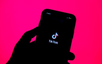 Aplikace TikTok představuje bezpečnostní hrozbu, varoval český Národní úřad pro kybernetickou a informační bezpečnost