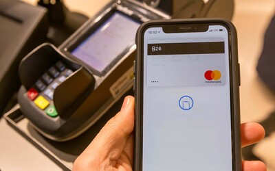 Apple Pay v Česku spuštěno už i pro klienty Fio banky a Raiffeisenbank