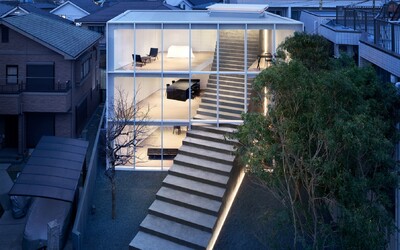 Architektúra nemá limity. V Japonsku navrhli dom, skrz ktorý vedie schodisko až do záhrady