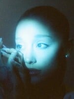 Ariana Grande otvára svoje srdce. Nový album je plný emócií a spomienok na bývalé vzťahy (Recenzia)