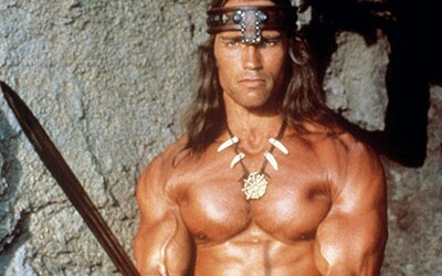 Arnold Schwarzenegger musel na natáčení Barbara Conana hryzat mrtvé supy. „Bylo to příšerné,“ stěžuje si herec